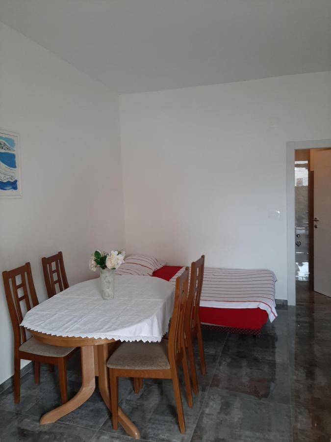 Cvita Apartment Vodice Exterior foto